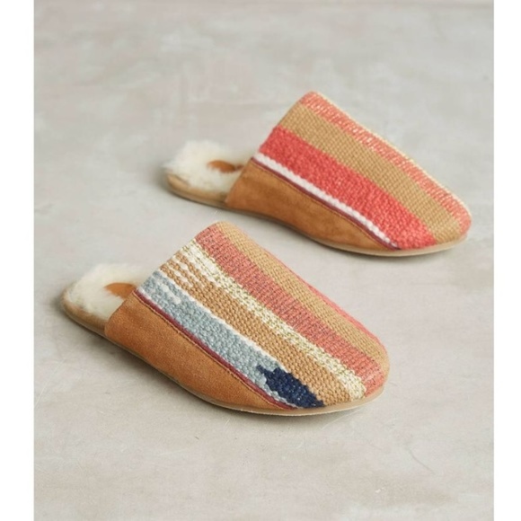 ANTHROPOLOGIE Shoes - ✨ANTHROPOLOGIE Far Away From Close Thea Slippers